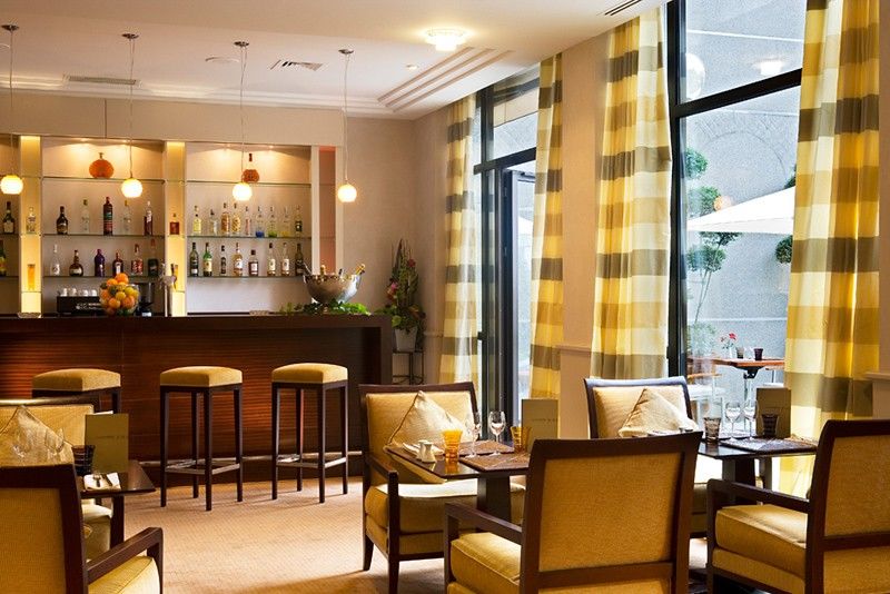 Warwick Reine Astrid - Lyon Aparthotel Exterior photo
